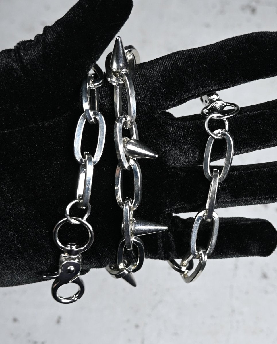 "Silver Fang" - Silberne Hosenkette mit Spikes | Punk Rock Style Accessoire - MonkeysVintage
