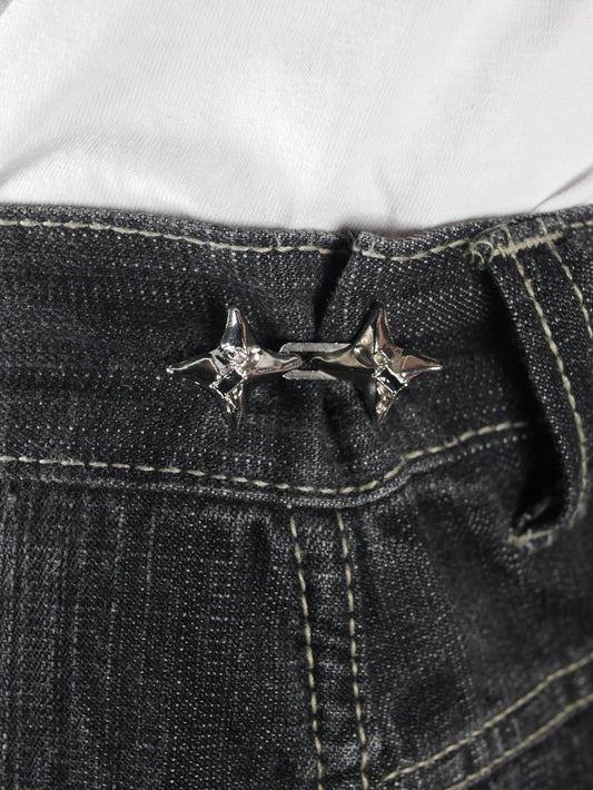 „Starlock Clips“ – 4x Kleidungsclips zum Jeans enger machen | Silber Sterne | Y2K Accessoire - MonkeysVintage